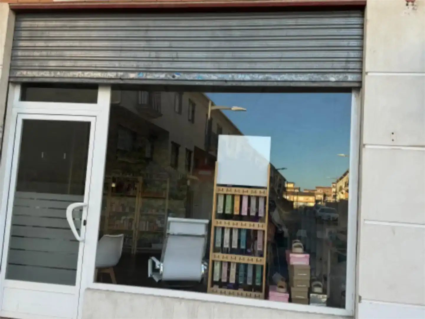 Local en venta en Churriana de la Vega con Aire acondicionado