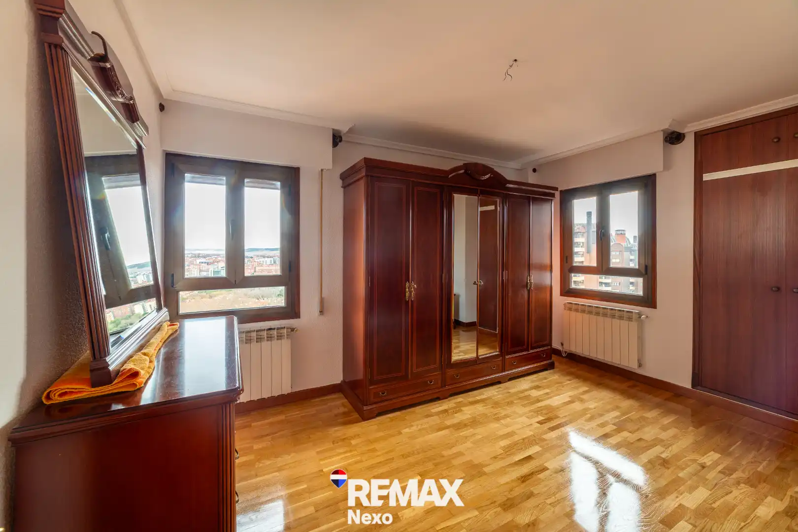 Bedroom of Flat for sale in Valladolid  with Air Conditioner, Heating and Terrace
