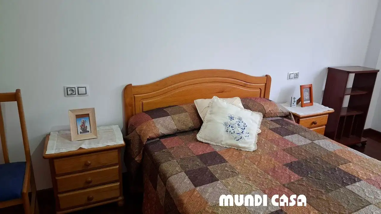 Schlafzimmer von Wohnungen zum Verkauf in Boiro mit Heizung, Terrasse und Abstellraum