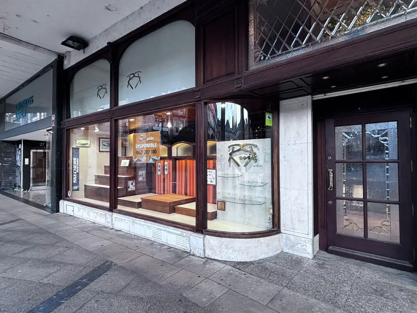 Exterior view of Commercial properties for rent in Burgos  with Air Conditioner, Heating and Furnished