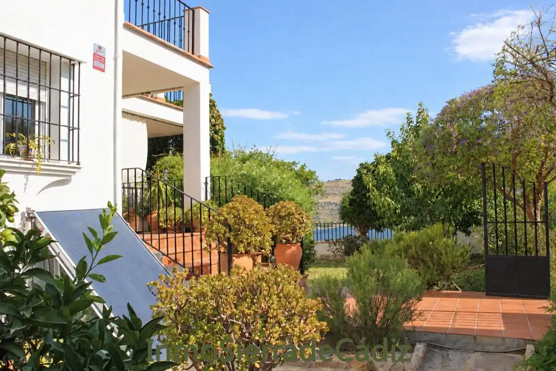 Vista exterior de Casa o xalet en venda en Zahara, Cádiz