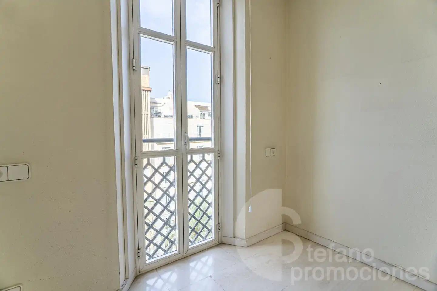 Habitación de Piso en venta en Málaga con Calefacción