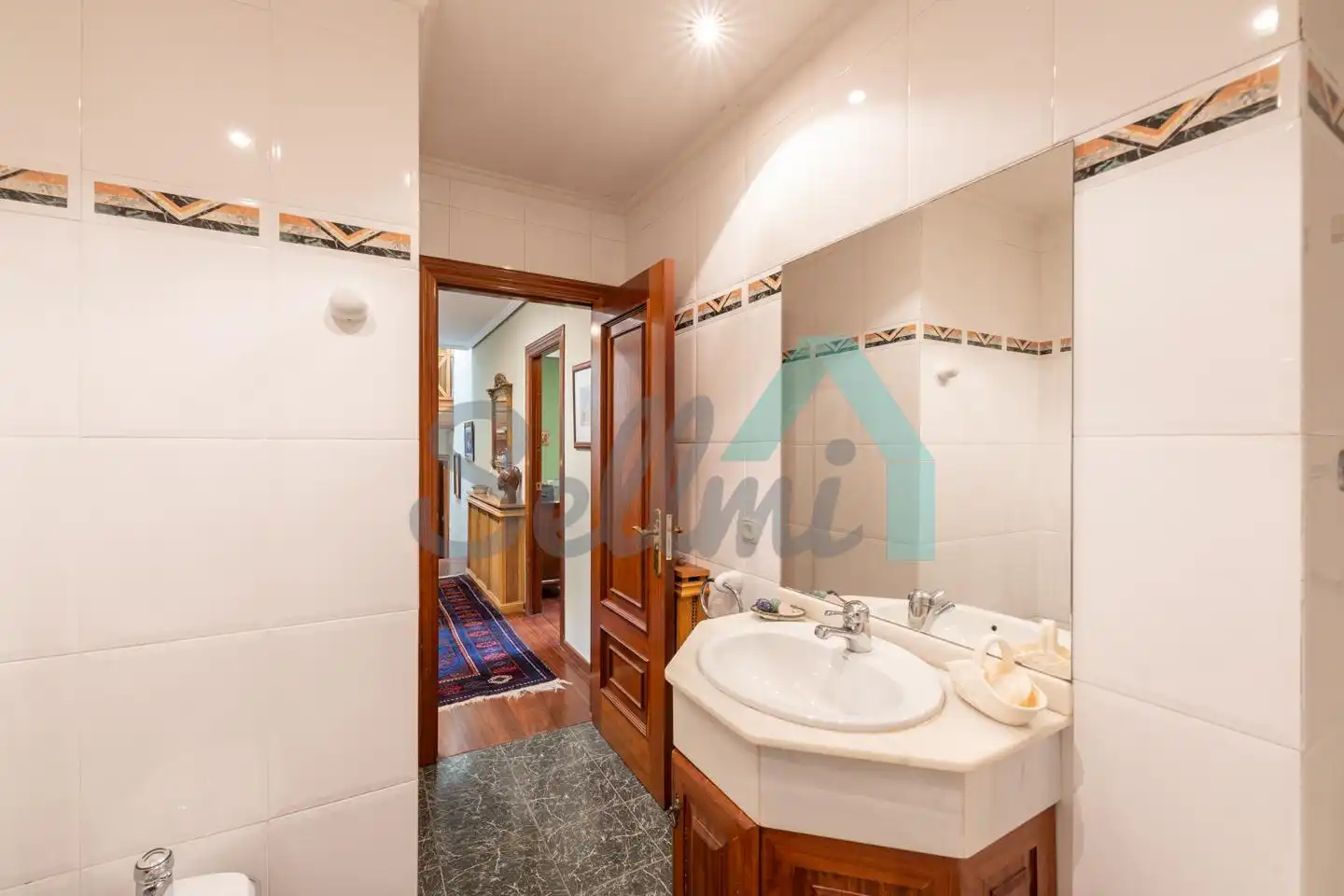 Bathroom of Detached homes for sale in Llanes  with Heating, Private garden and Parquet flooring