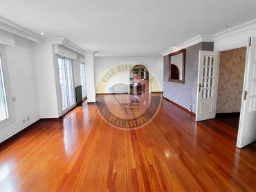 Appartamento con balcone in vendita a OPORTO