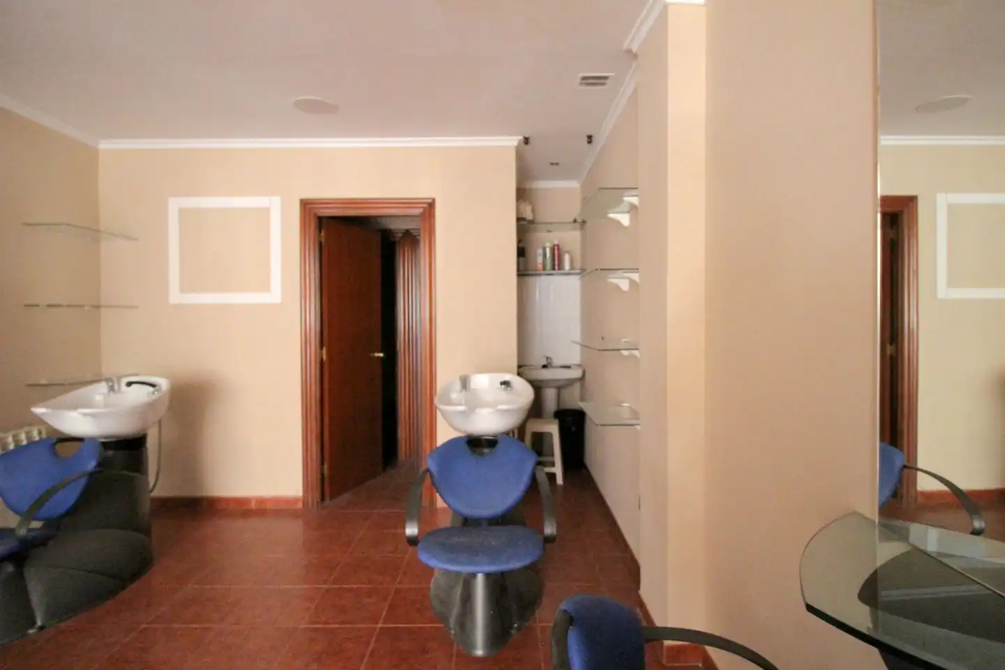 Business premises for sale in Carreño Miranda 56, imagen 23