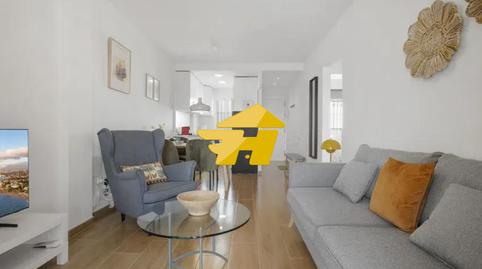 Foto 4 de Piso de alquiler en Calle Jucar, La Capellanía - El Higuerón, Málaga