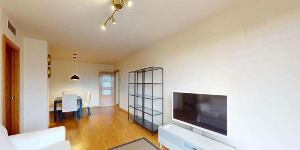 Living room of Flat to rent in Pontevedra Capital   with Air Conditioner, Heating and Private garden