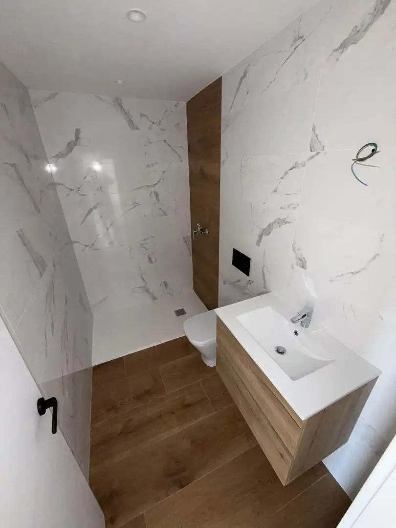 Badezimmer von Gebäude zum Verkauf in Torremolinos