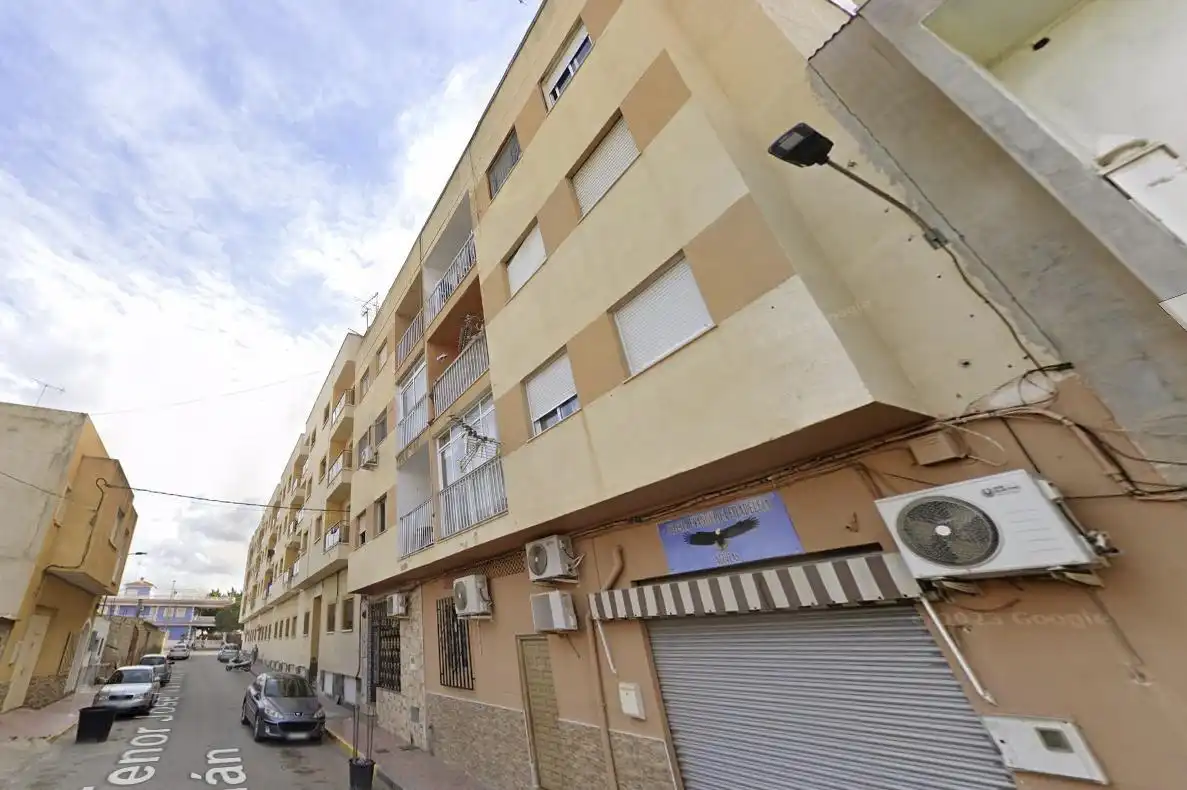 Pis amb terrassa en venda a PIANISTA ADOLFO OLIVARES