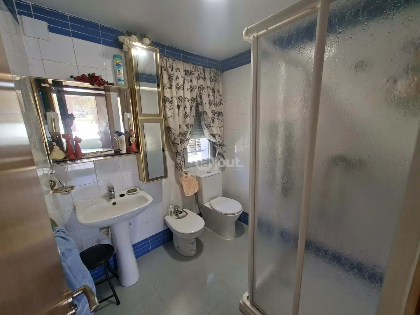 Bathroom of Detached homes for sale in Malpartida de Plasencia  with Swimming Pool