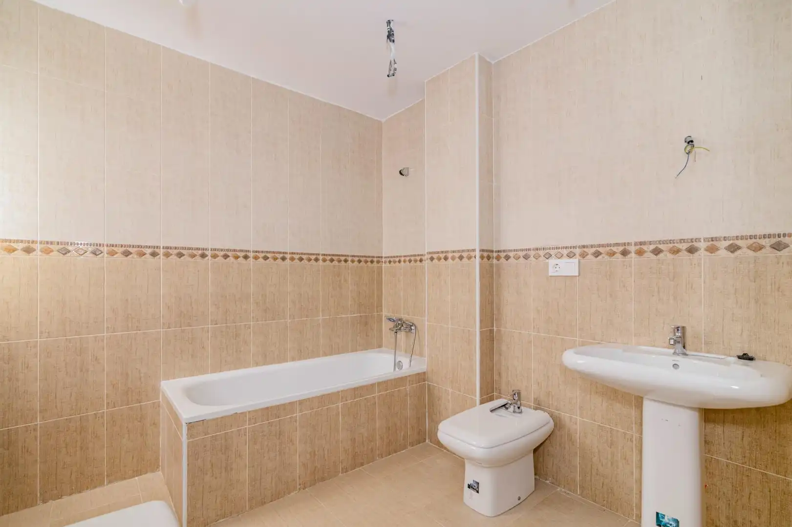 Bathroom of Flat for sale in Ogíjares