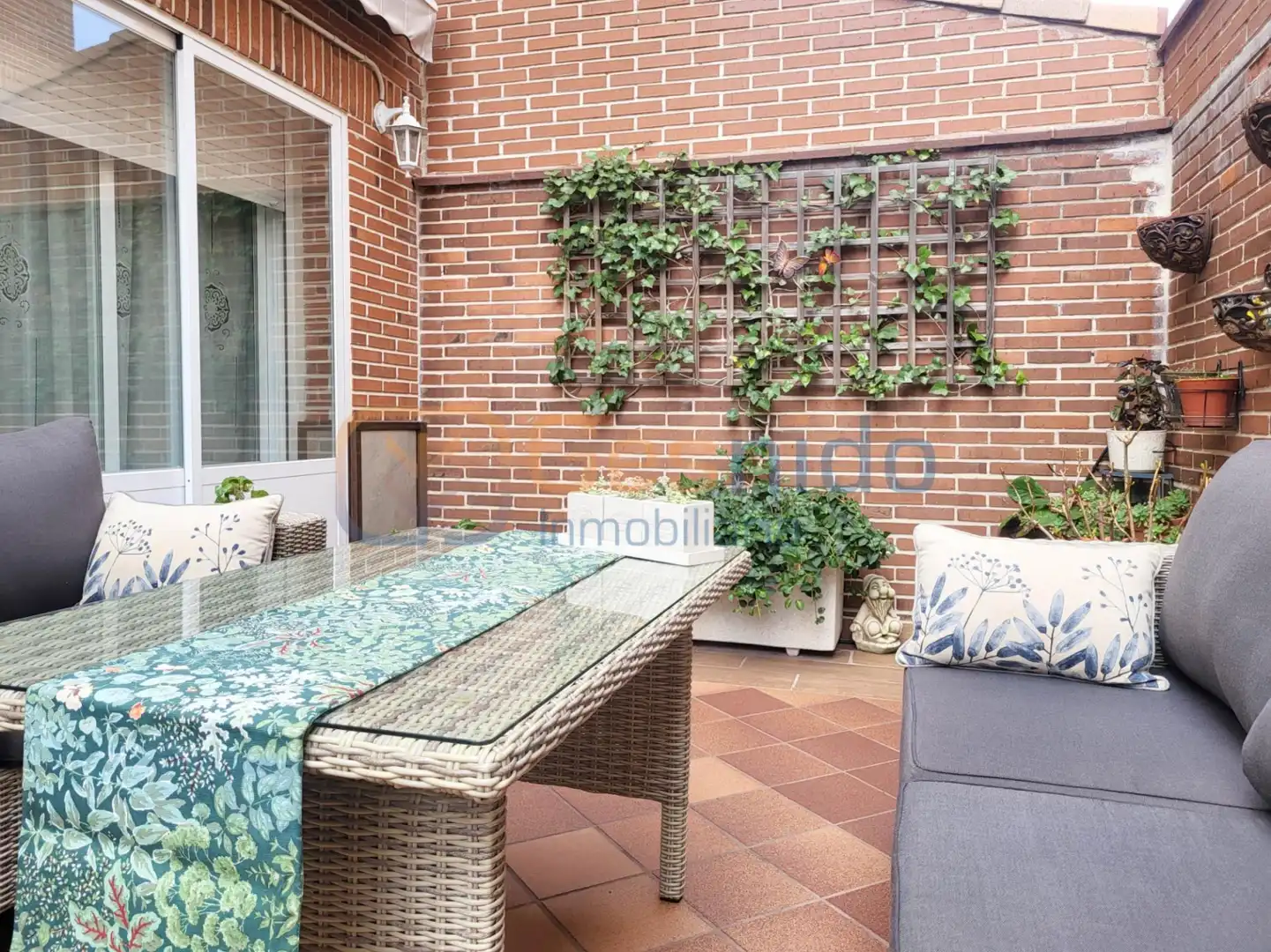 Terraza de Casa adosada en venta en Segovia con Calefacción, Parquet y Trastero