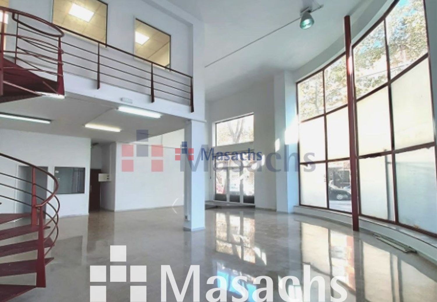 Nau industrial de lloguer en Cornellà de Llobregat