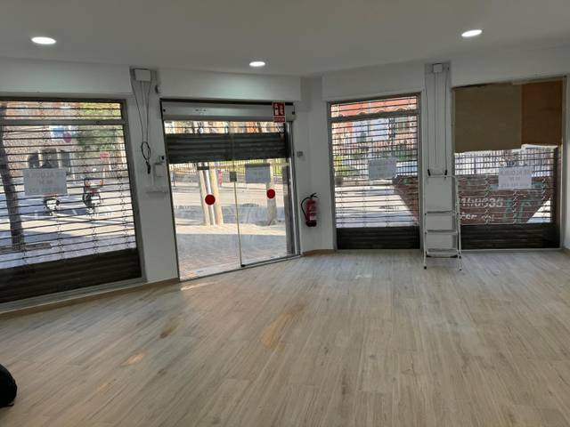 Local comercial en Alquiler en Carrer de Cartagena, 321 en El Baix Guinardó