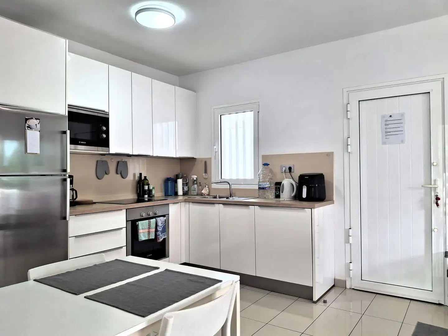 Küche von Wohnung zum Verkauf in Pájara mit Privatgarten, Terrasse und Gemeinschaftspool