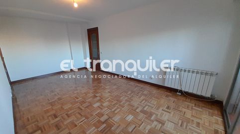 Foto 4 de Piso de alquiler en Avenida Pablo Neruda, Palomeras Sureste, Madrid Capital