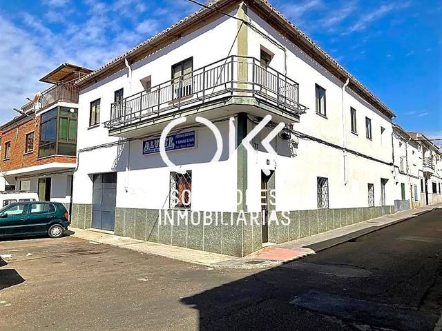 Local comercial en Alquiler en Bernardino De Coria en Coria
