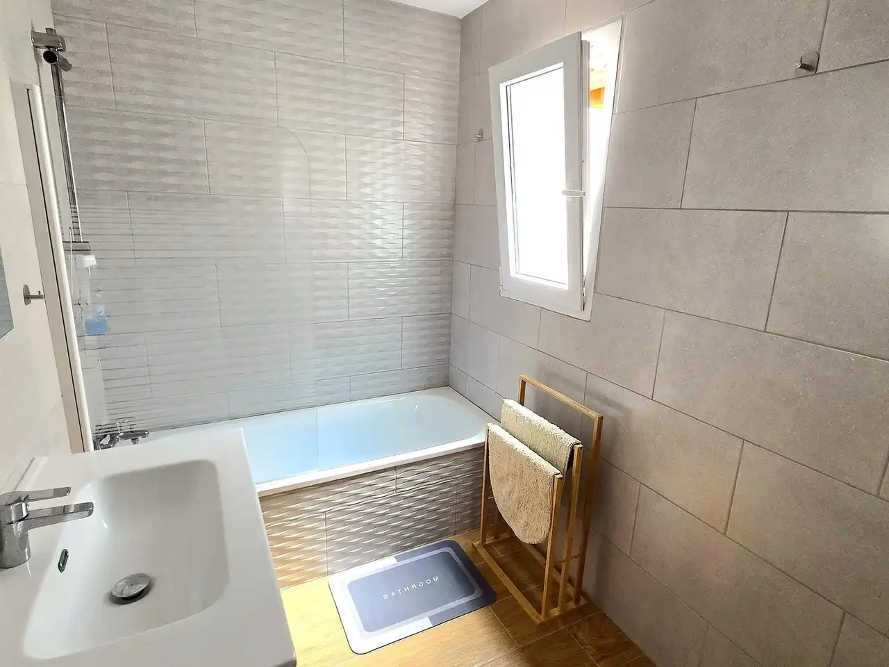 Bathroom of Houses for sale in Mojácar  with Air Conditioner, Terrace and Swimming Pool