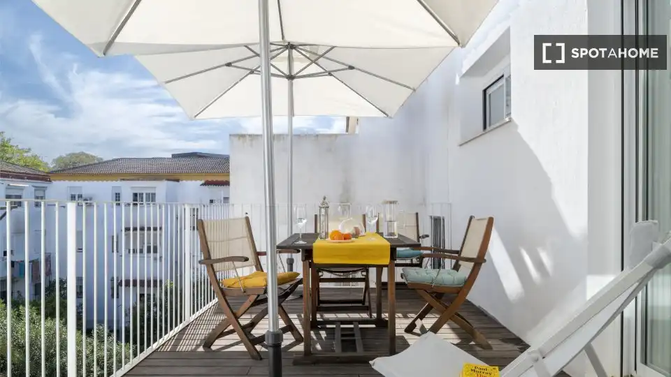 Terrassa de Apartament per a compartir en Sevilla amb Aire condicionat, Terrassa i Moblat