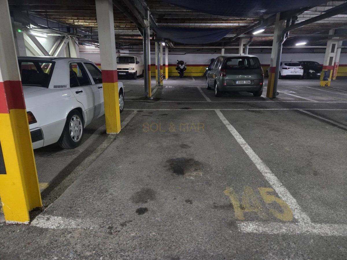 Parking of Garage to rent in Torremolinos