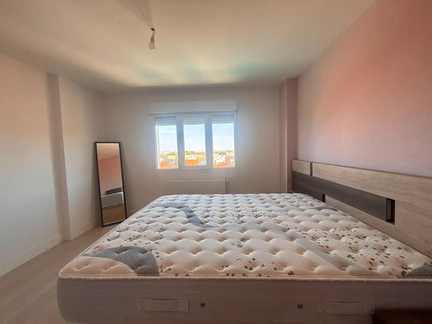 Habitación de Casa o chalet en venta en Rivas-Vaciamadrid con Aire acondicionado, Calefacción y Jardín privado