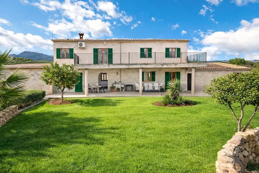 Country house for sale in Campanet