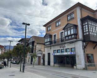 Vista exterior de Pis de lloguer en Llanes amb Calefacció, Moblat i Balcó