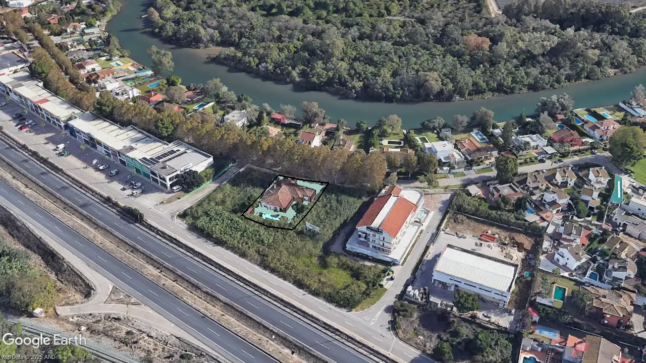 Terreno en venta en Crtra N-340, Parcelas 8F, 8G, 81, 82 y 83 - Parque, Los Barrios