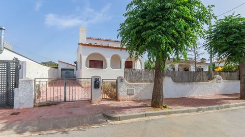 Solvia Inmobiliaria  Chalet independiente Roda de Barà