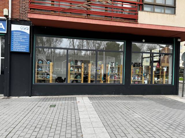 Local comercial en Alquiler en El Soto