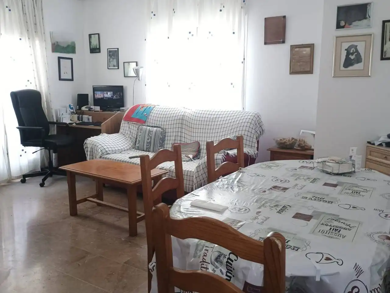 Sala d'estar de Apartament en venda en Benalmádena amb Terrassa, Moblat i Balcó