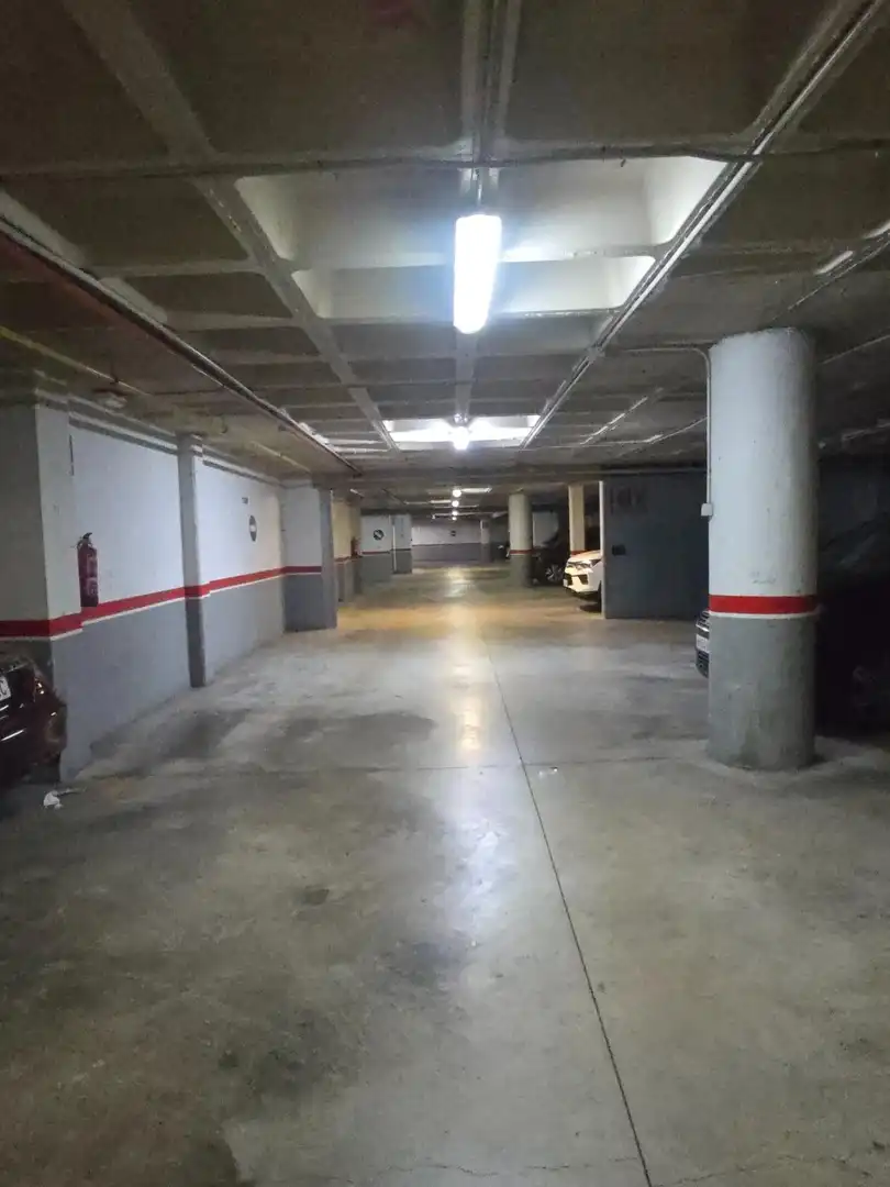Parking de Piso en venta en Alicante / Alacant con Aire acondicionado, Calefacción y Terraza