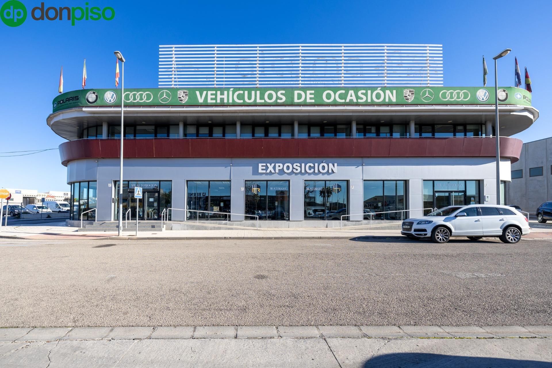 Exterior view of Building for sale in Peligros