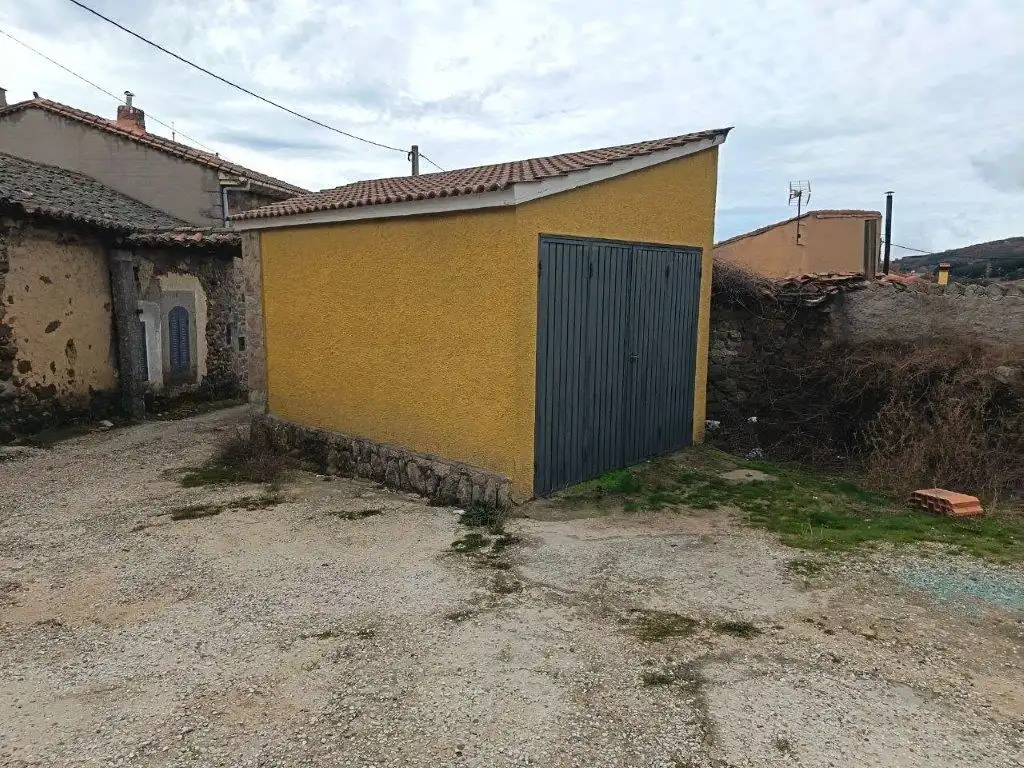 Finca rústica en venta en Hoyos del Espino con Amueblado