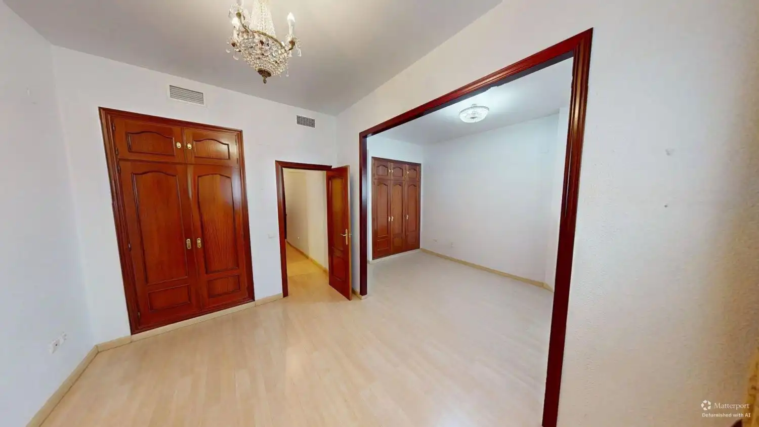 Flat for sale in Sevilla  with Air Conditioner, Heating and Balcony