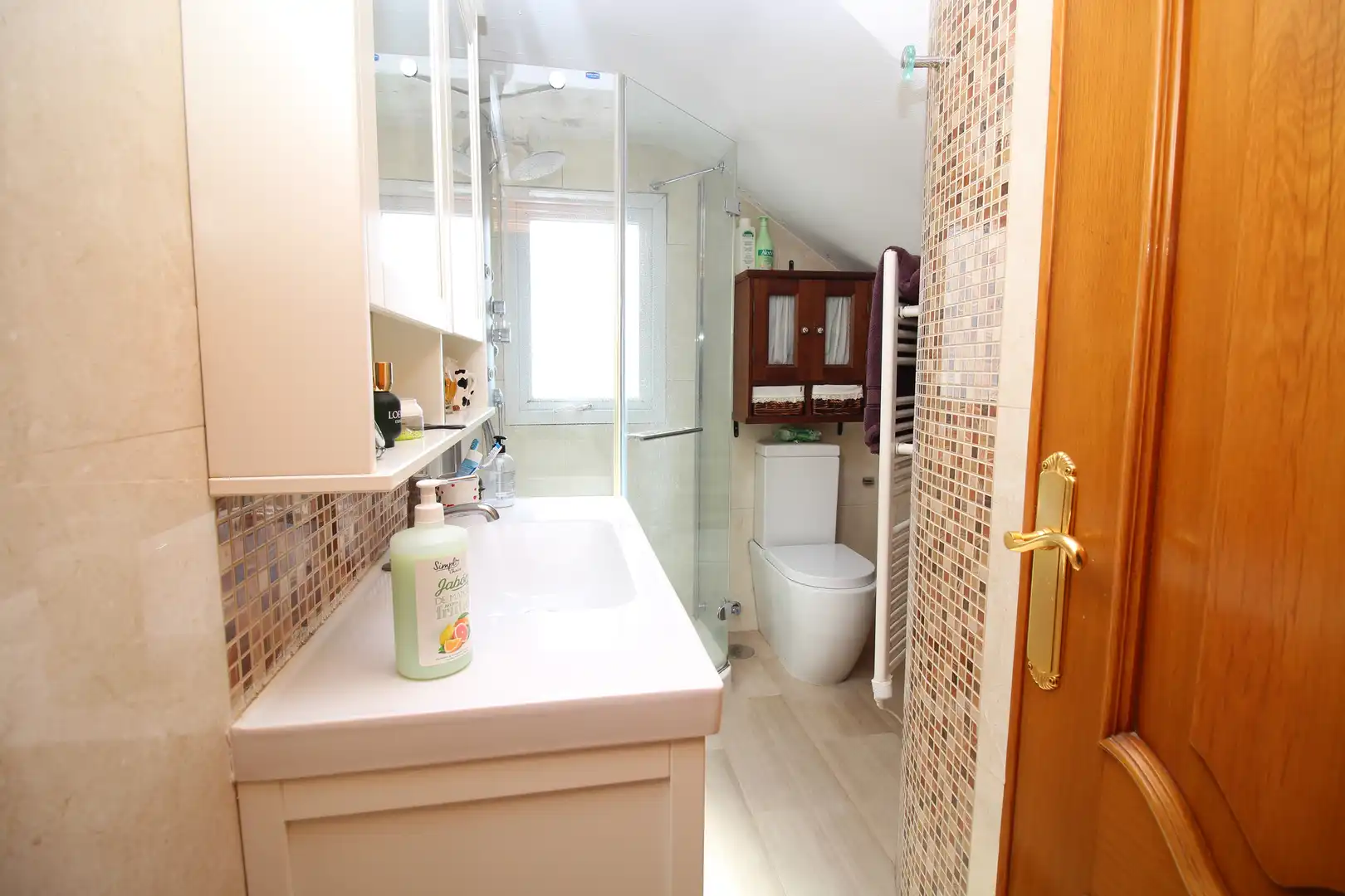Baño de Piso en venta en Cartagena con Aire acondicionado, Terraza y Amueblado