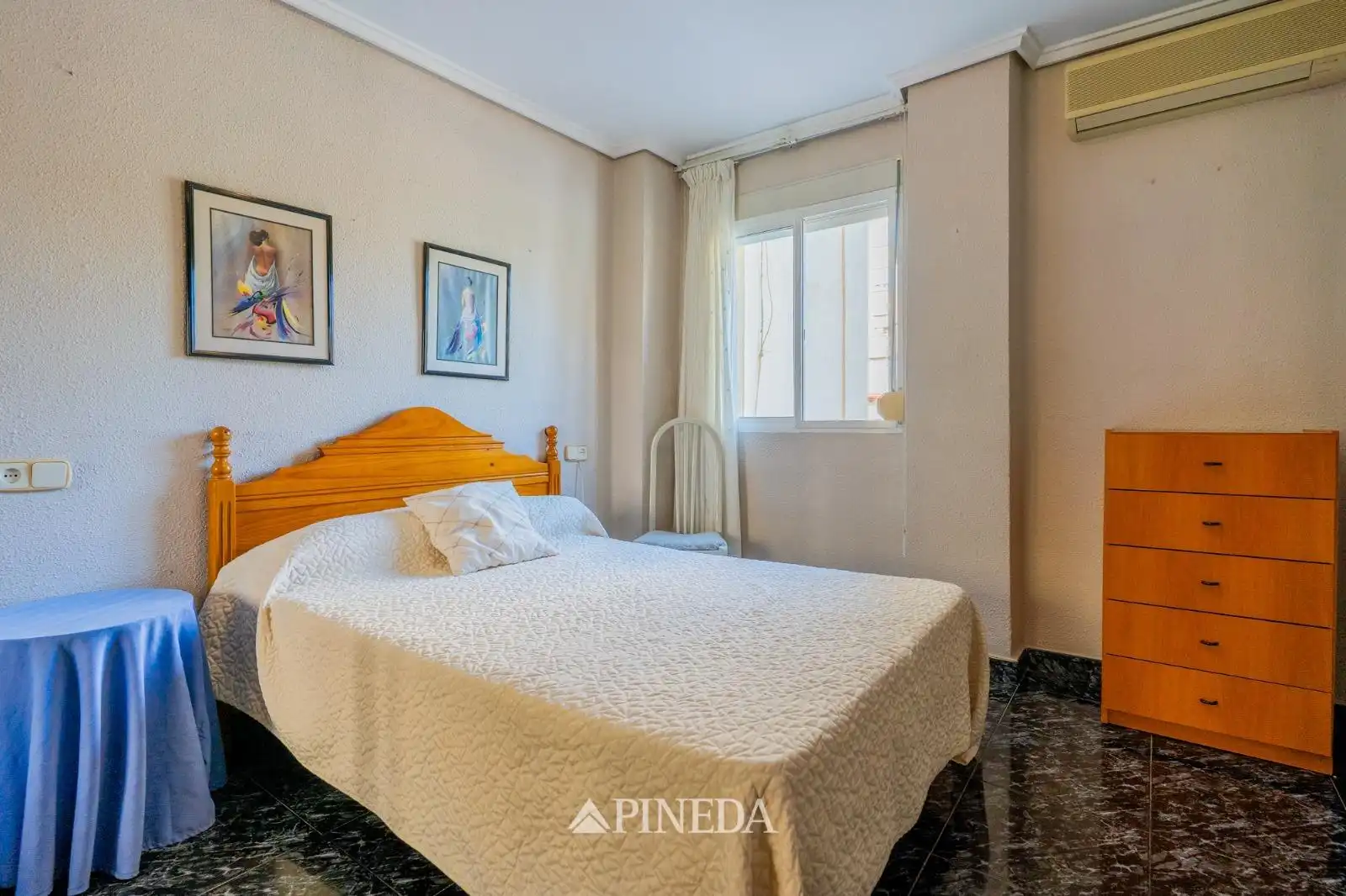 Bedroom of Flat for sale in Valencia  with Air Conditioner and Heating