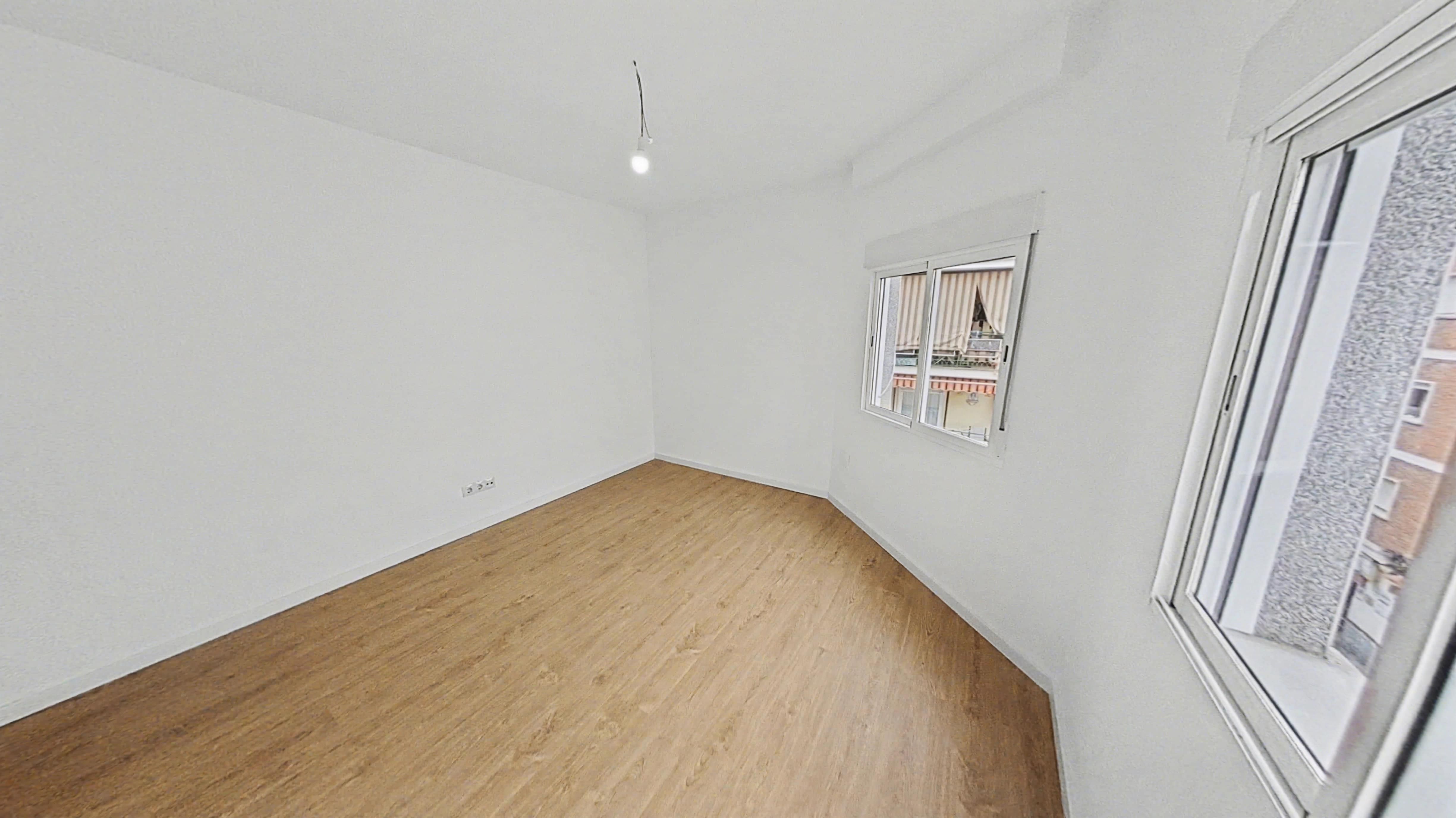 Dormitori de Pis de lloguer en  Madrid Capital amb Forn i Es permeten mascotes