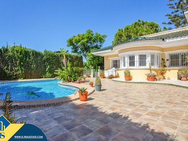 Villa avec piscine à vendre à Zona Carrefour - Urbanizaciones