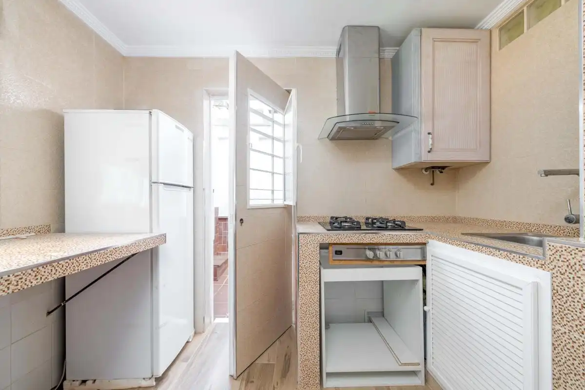 Cocina de Planta baja en venta en Sevilla con Calefacción