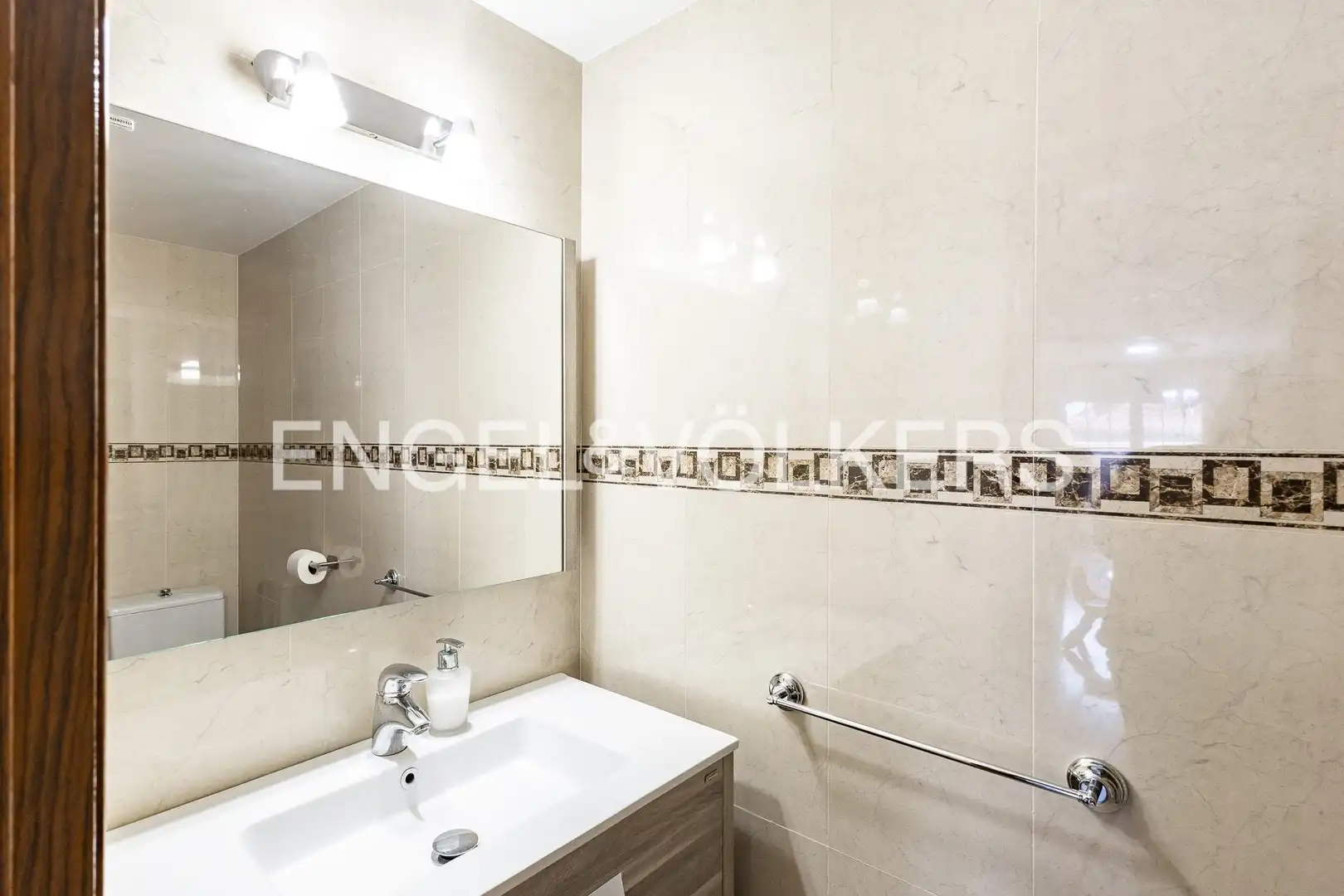 Baño de Dúplex en venta en Llinars del Vallès con Calefacción, Parquet y Terraza