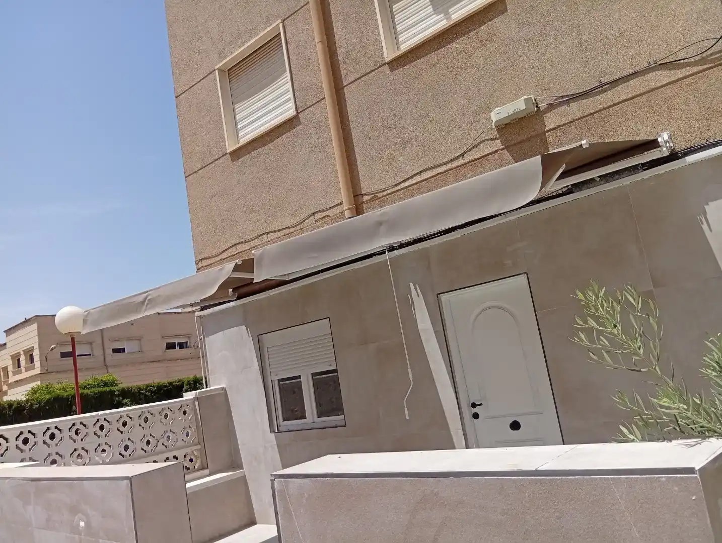 Vista exterior de Loft en venda en Santa Pola amb Balcó