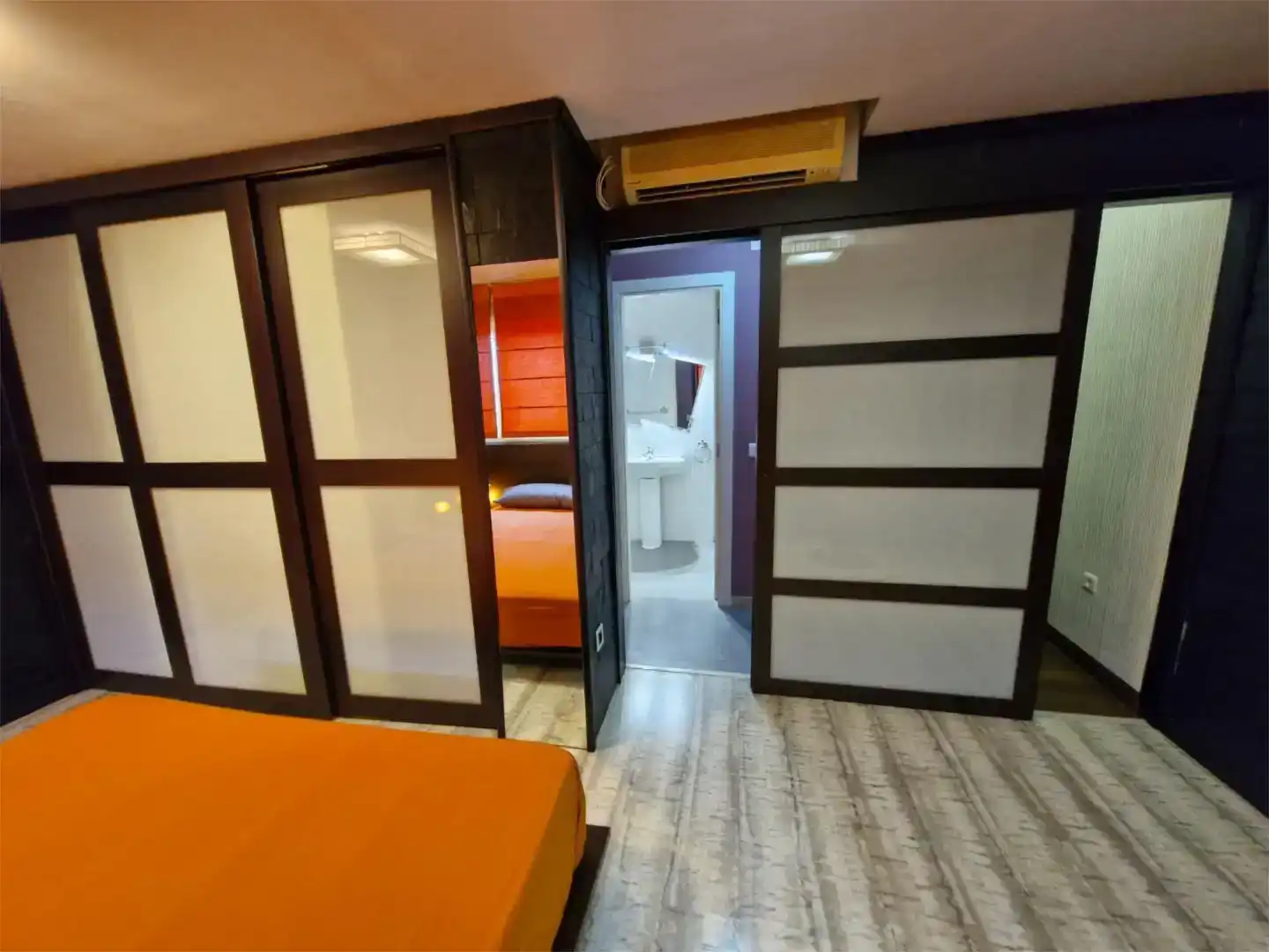 Schlafzimmer von Wohnung zur Miete in  Sevilla Capital mit Klimaanlage