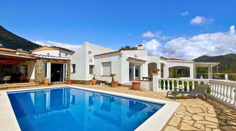 Villa renovada en Mas Fumats, con vistas panorámicas al mar y licencia turística. La propiedad está en una zona tranquila, a menos, immagine 5
