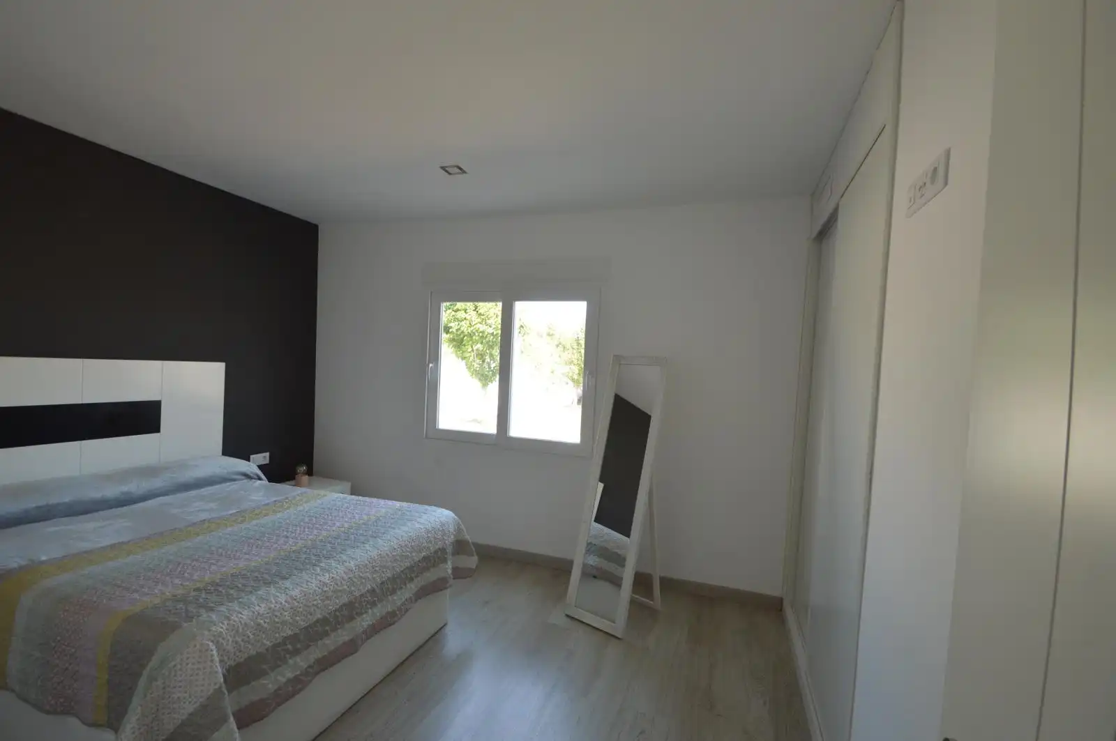 Dormitori de Casa o xalet en venda en Vinaròs amb Aire condicionat, Calefacció i Jardí privat