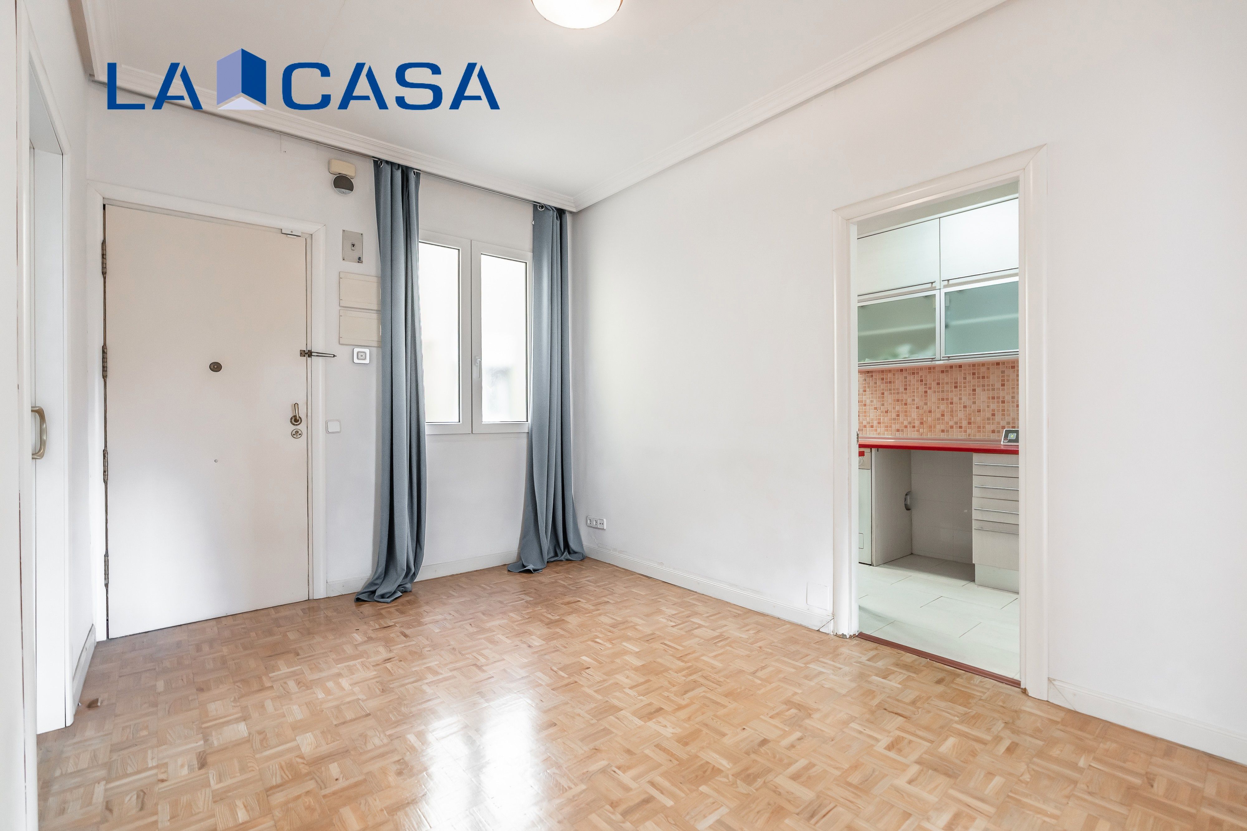 Habitación de Piso en venta en  Madrid Capital con Calefacción