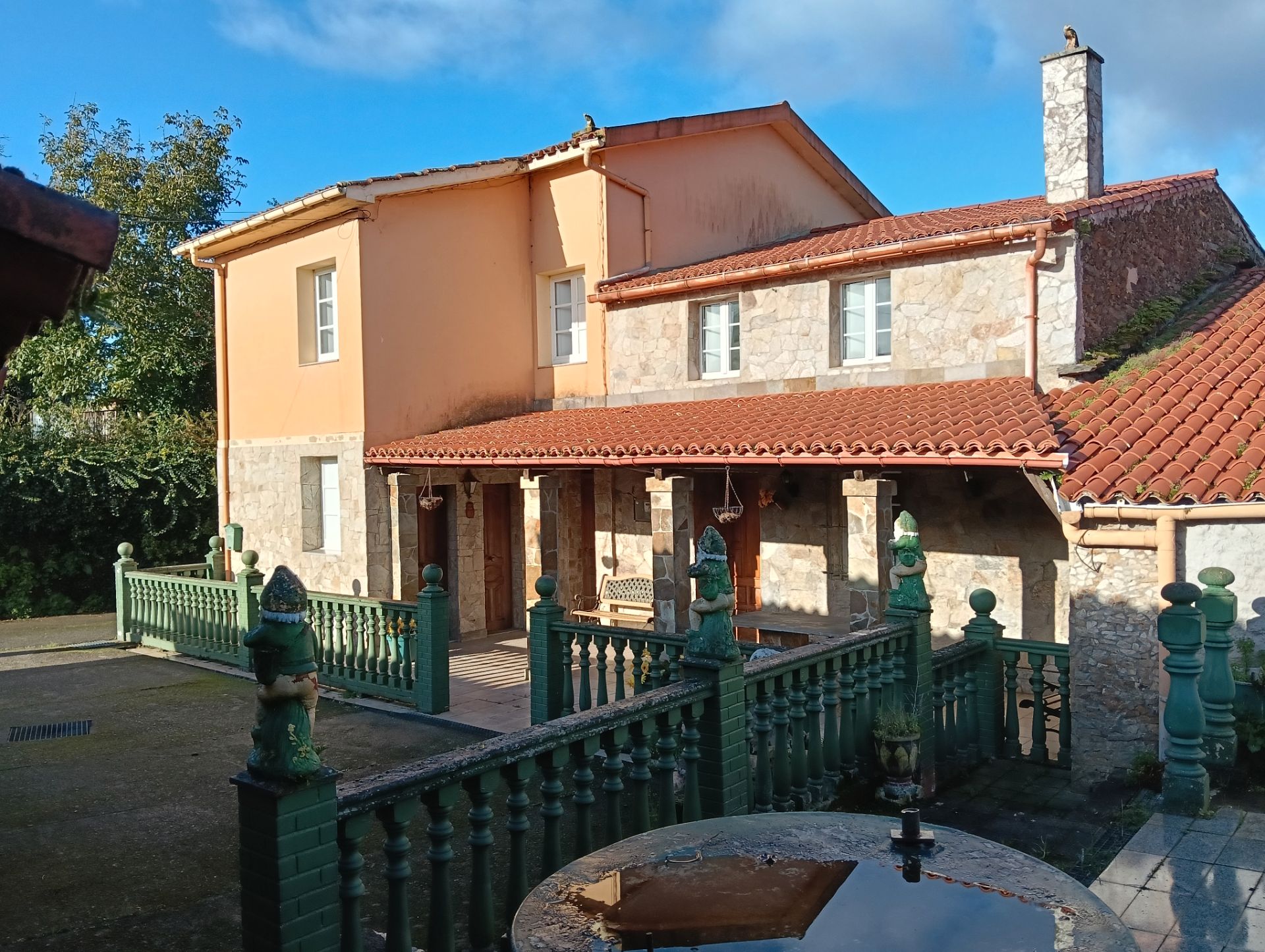 Vista exterior de Casa adosada en venda en Oza dos Ríos amb Terrassa i Traster