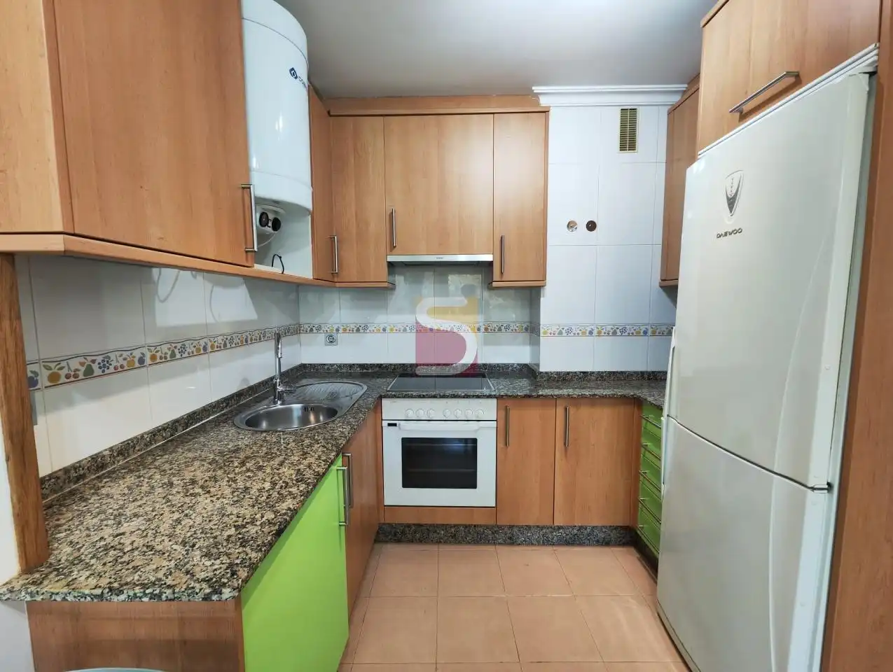 Cocina de Apartamento de alquiler en Nigrán con Calefacción, Trastero y Amueblado