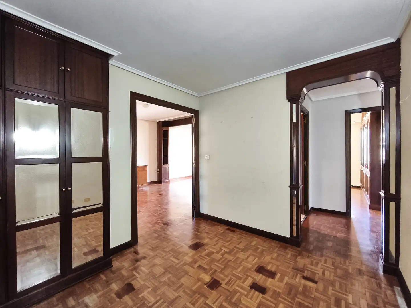 Piso en venta en  Logroño con Calefacción, Terraza y Balcón