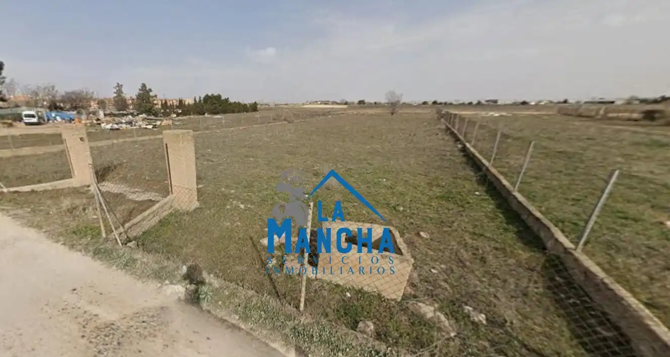Terreno rustico in vendita a SECTOR 24